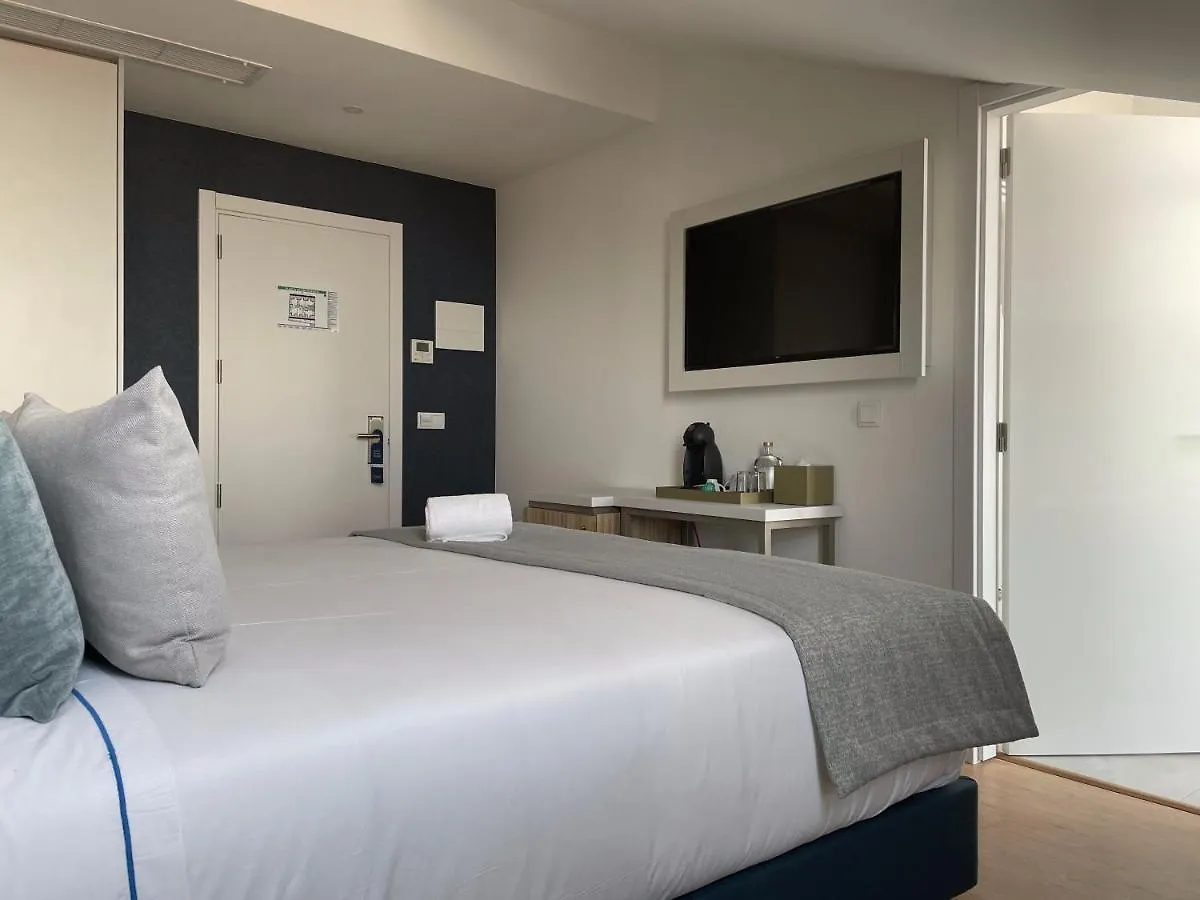***  Zurin Charm Hotel Лиссабон Португалия